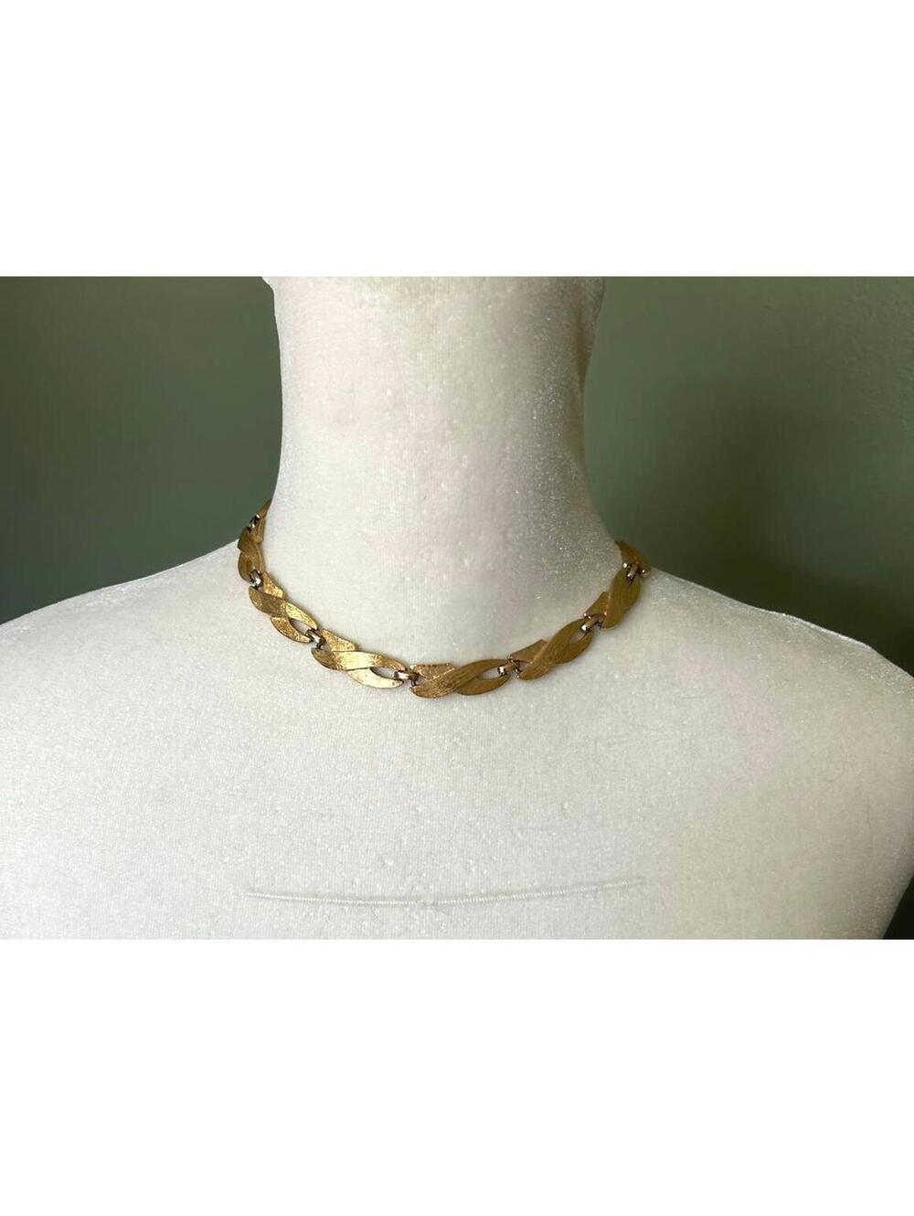 Vintage Monet Link Necklace | Textured Gold Tone Leaf Adjustable Chain Jewelry